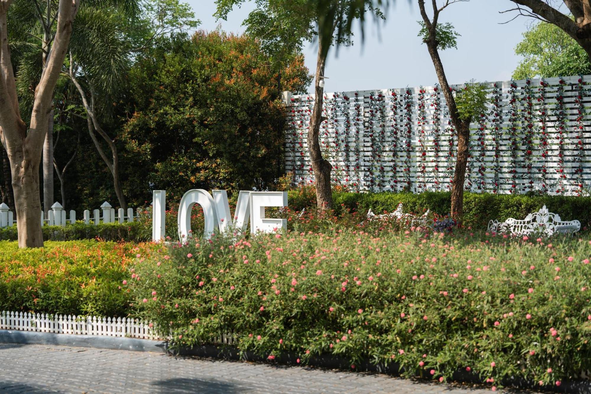 Villa Reina Resort Nong Nam Daeng Экстерьер фото