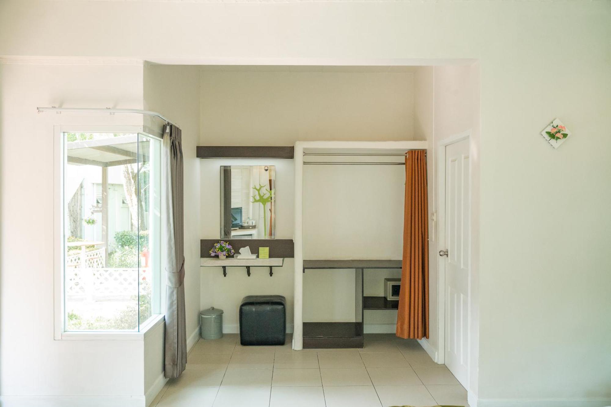 Villa Reina Resort Nong Nam Daeng Экстерьер фото