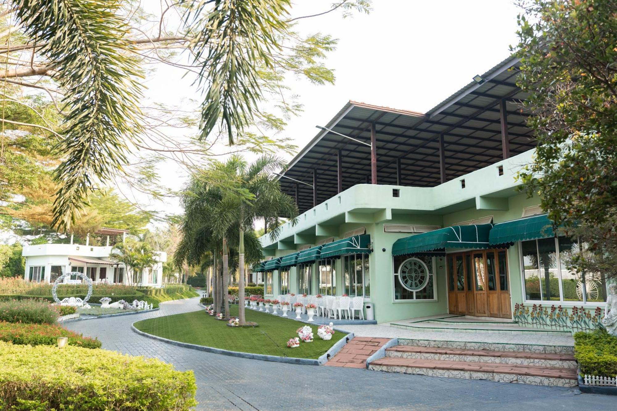 Villa Reina Resort Nong Nam Daeng Экстерьер фото